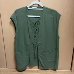 ベスト　ジレ　カーキ　トップス　ダブルリボン