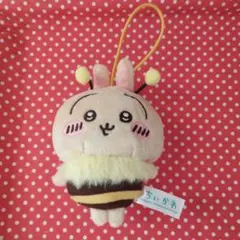 ちいかわ　ハチさんぬいぐるみ　うさぎ