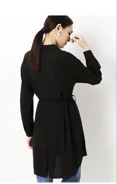 Ⅿ*様 コムサ　COMME CA ドライトリアセクロス　ロングシャツのサムネイル