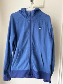 NIKE パーカー　青