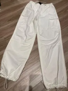 Brandy Melville ホワイトカーゴパンツ ONE SIZE