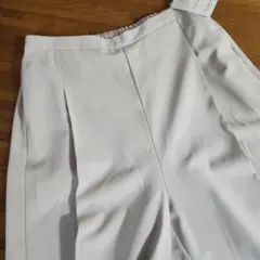 ワイドパンツ(前タック)/オフホワイト　新品未使用