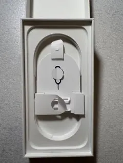 iPhone16 空箱のみ　simピンつき