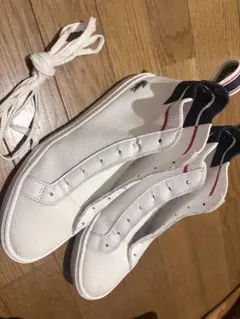 Lacoste メンズホワイト ハイカットスニーカーのサムネイル