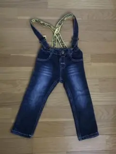 ムージョンジョンのデニムパンツ