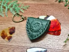 ピックケースキーホルダー 本革 オリーブグリーン