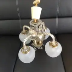 ♥️クラシックシャンデリア ♥️5灯 ガラス・金属製
