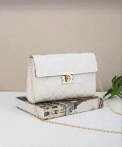 SHEIN ホワイト キルティング ショルダーバッグ