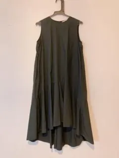 【beautifulpeople】すみ黒　フレアワンピースのサムネイル