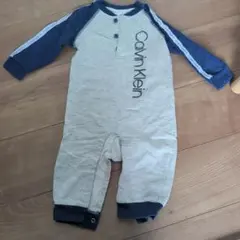 Calvin Klein ベビー ロンパース