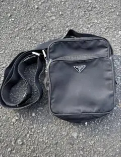 PRADA プラダ ナイロン ショルダーバッグ ブラック サコッシュ