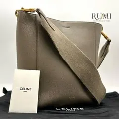 グレージュ ショルダーバッグ