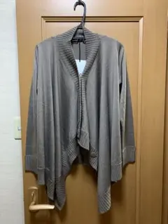 プラステ新品カーディガン