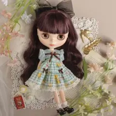 野いちごワンピース♡くすみグリーン♡ ブライスアウトフィット　ハンドメイド