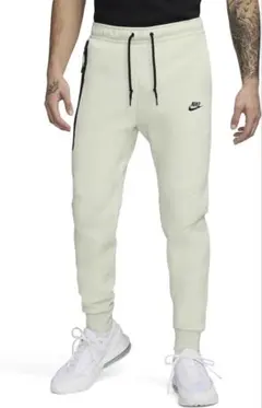 Nike 薄緑　テックフリース　ジョガーパンツ