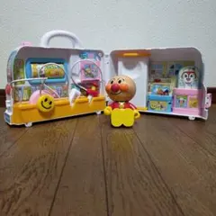 いっしょにおいしゃさんごっこげんき１００ばいアンパンマンびょういん