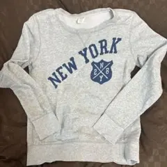 UT グレー NEW YORK トレーナー