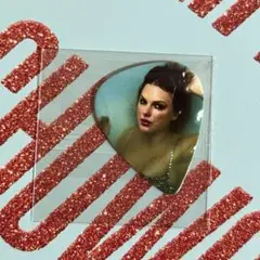 THE LIFE OF A SHOWGIRL 特典　ギターピック