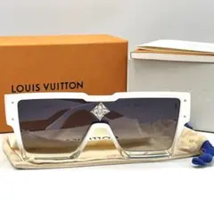 m54613560971_1.jpg?1770626235