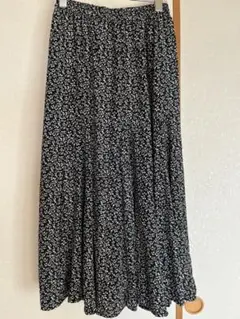 美品　春服　花柄ロングスカート プリーツスカート