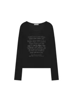 Bohemseo オフショルダー テキストプリント 長袖Tシャツ