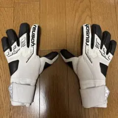 値下げ交渉可能]キーパーグローブ セルス 9.5号 - メルカリ