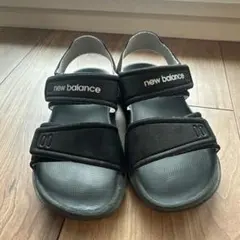 new balance キッズサンダル　16サイズ