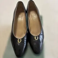 GUCCI パンプス 黒 23.5センチのサムネイル