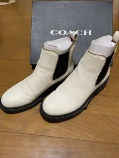 COACH ホワイトレザー チェルシーブーツのサムネイル