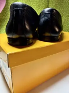 ZARA ブラックレザー ローファー