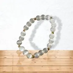 ホワイトビーズカジュアルブレスレット