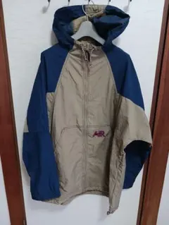 NIKE　ナイキ　ウインドブレーカーフード付き　ベージュ.ブルー　L