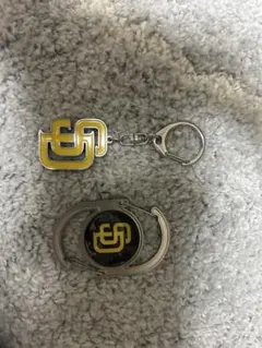 MLB「SD」キーホルダーとサンディエゴ・パドレス　カラビナ⚫︎セット売りのサムネイル