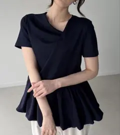半袖ドレープペプラムバルーンカットトップスのサムネイル