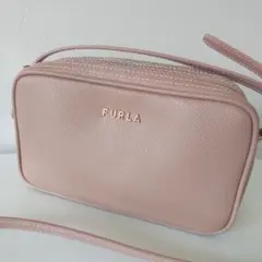 【FURLA】✴未使用に近い✴ ショルダーバッグ ピンク ブランドのサムネイル