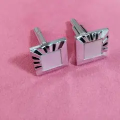 Item thumbnail for item 1ba3245d-5e83-4940-a1eb-44816fd77902