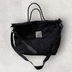 kiu フリークスストア