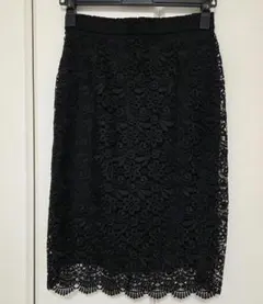 UNIQLO レースタイトスカート 黒