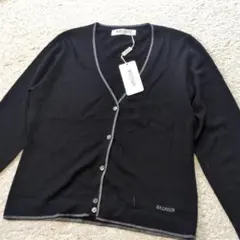 5-82【未使用】バルマン　カーディガン黒カシミヤ定価33,600円のサムネイル
