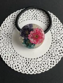 ハンドメイド 青い花 レジン ヘアゴム - メルカリ