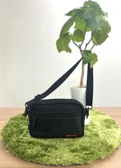 廃盤品 ブリーフィング USA製 カバン サコッシュ 黒 アメリカ製のサムネイル