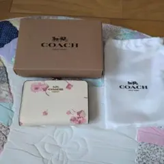 COACH 花柄 二つ折り財布