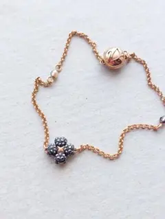 SWAROVSKI フラワーモチーフブレスレット