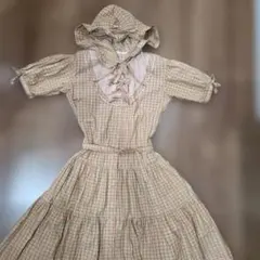 ワンダフルワールド　エプロン　ワンピース　花柄　フリル　リボン　ブラック ワンダフルワールド エプロン ワンピース 花柄 フリル リボン