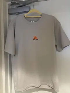 NIKE ACG ベージュ Tシャツ Mサイズ