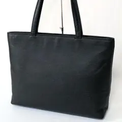 HushTug トートバッグ 肩掛け 本革 レザー A4可 シボ革 黒 美品】HushTug トートバッグ 肩掛け 本革 レザー A4可 シボ革 黒