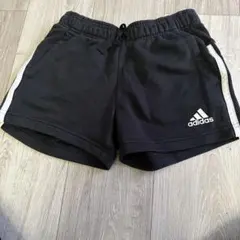 adidas 半ズボン　女の子　黒　150