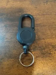 カラビナ式リールキーホルダー（60cm伸縮可能）