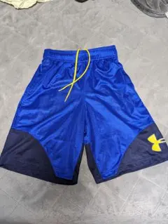 UNDER ARMOUR　アンダーアーマー　ハーフパンツ