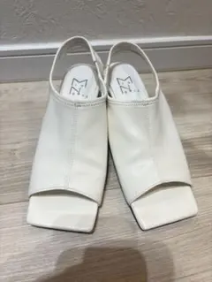 MIONOTIS ホワイト オープントゥサンダル　23cmのサムネイル